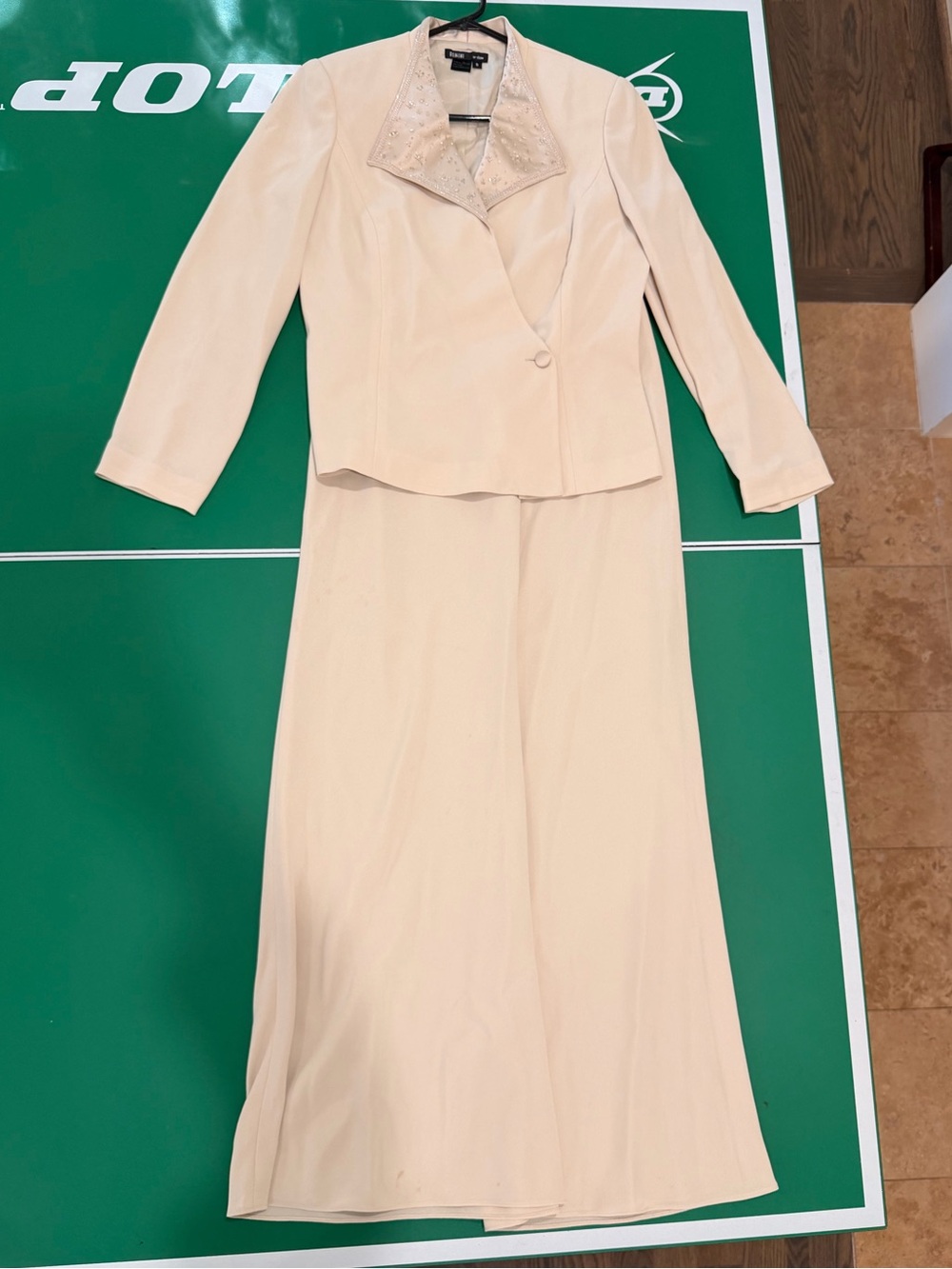 Vintage Rimini Champagne Beaded Skirt Suit Size 8 Mother of Bride Wedding Formal